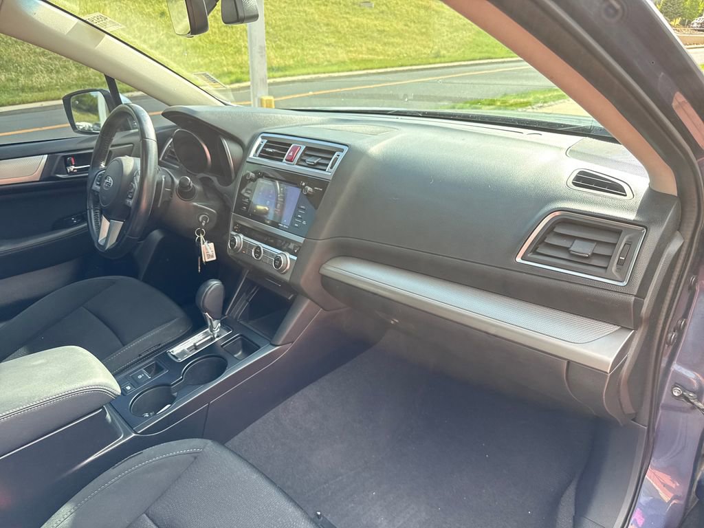 Used 2017 Subaru Legacy 2.5i Premium AWD/4WD image 27