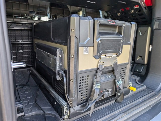 Used 2023 Land Rover Defender 110 S image 9