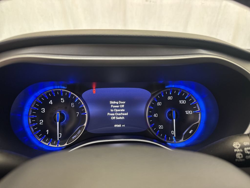 Used 2025 Chrysler Pacifica Select FWD image 15