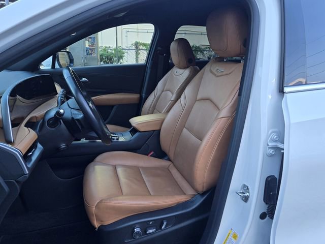 Used 2024 Cadillac XT4 Premium Luxury w/ Technology Package image 14