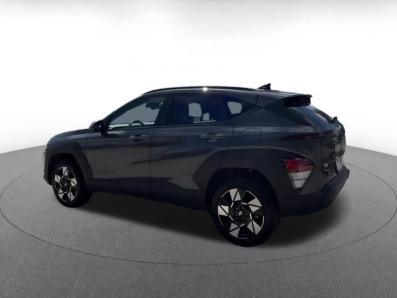 Used 2025 Hyundai Kona SEL image 10