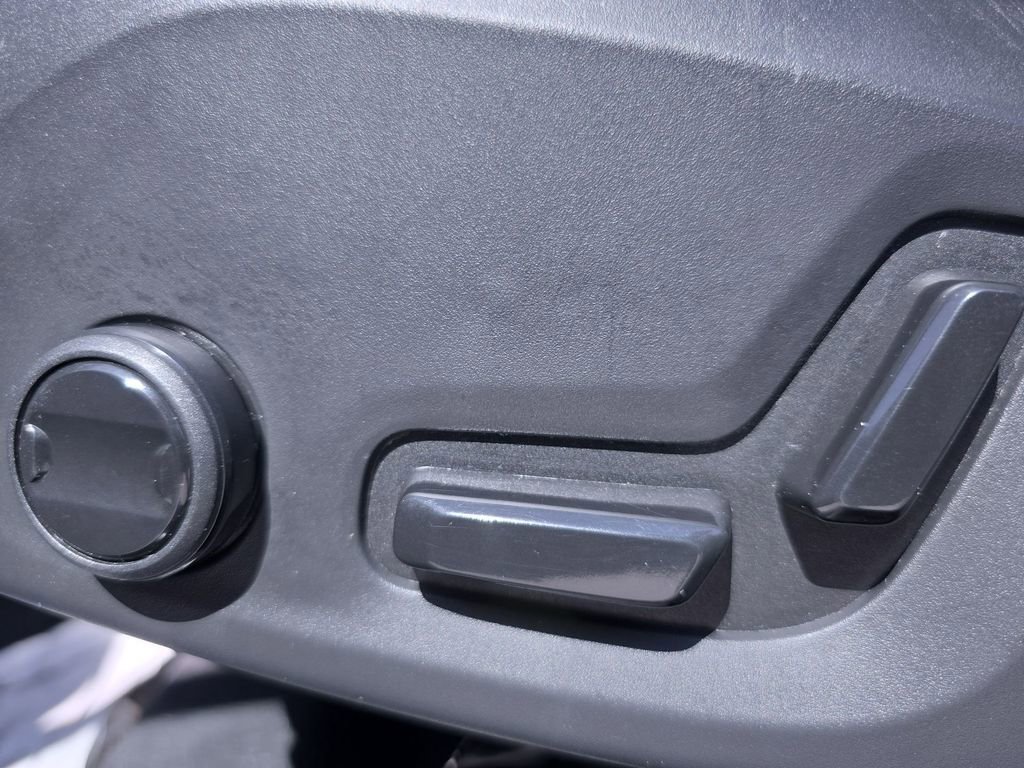 Used 2024 Volvo XC60 B5 Core w/ Protection Package Premier image 33