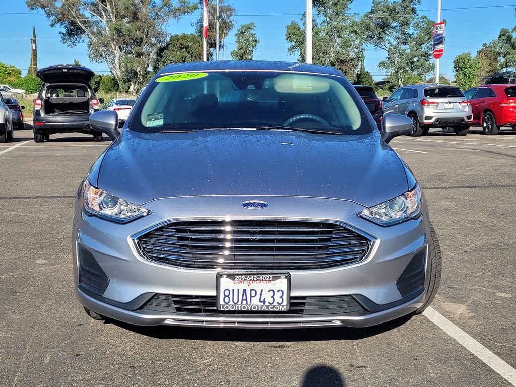 Used 2020 Ford Fusion SE image 2