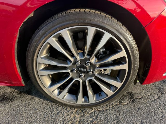 Used 2017 Lincoln Continental Select image 14