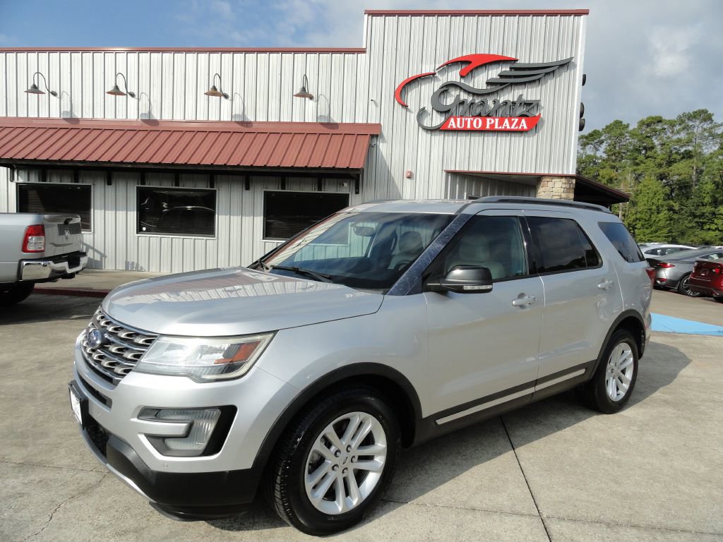 Used 2016 Ford Explorer XLT w/ Equipment Group 202A