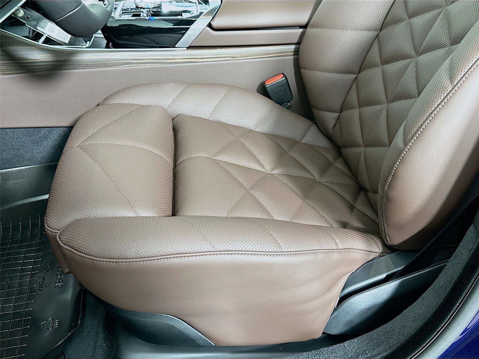 New 2026 BMW 740i xDrive 740i xDrive w/ Premium Package image 20