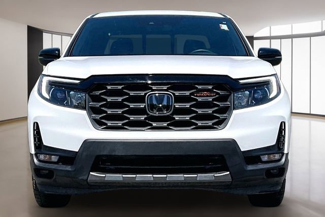 Used 2025 Honda Ridgeline TrailSport image 2