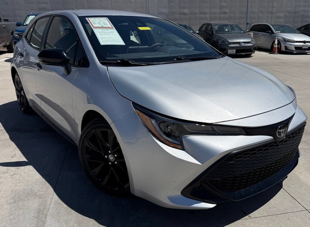 Used 2022 Toyota Corolla SE FWD image 1