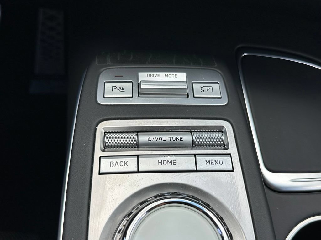 Used 2023 Genesis GV70 2.5T w/ Sport Prestige Package AWD/4WD image 32