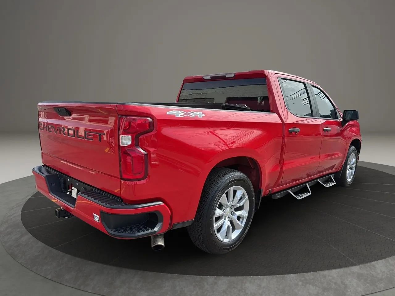 Used 2019 Chevrolet Silverado 1500 Custom w/ Custom Value Package AWD/4WD image 5