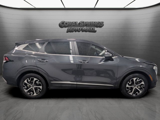 Certified 2023 Kia Sportage EX FWD image 8