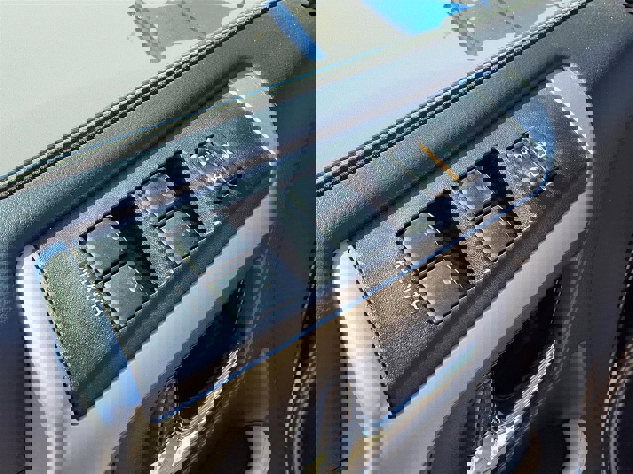 Used 2016 Toyota 4Runner Limited w/ Convenience Package image 14