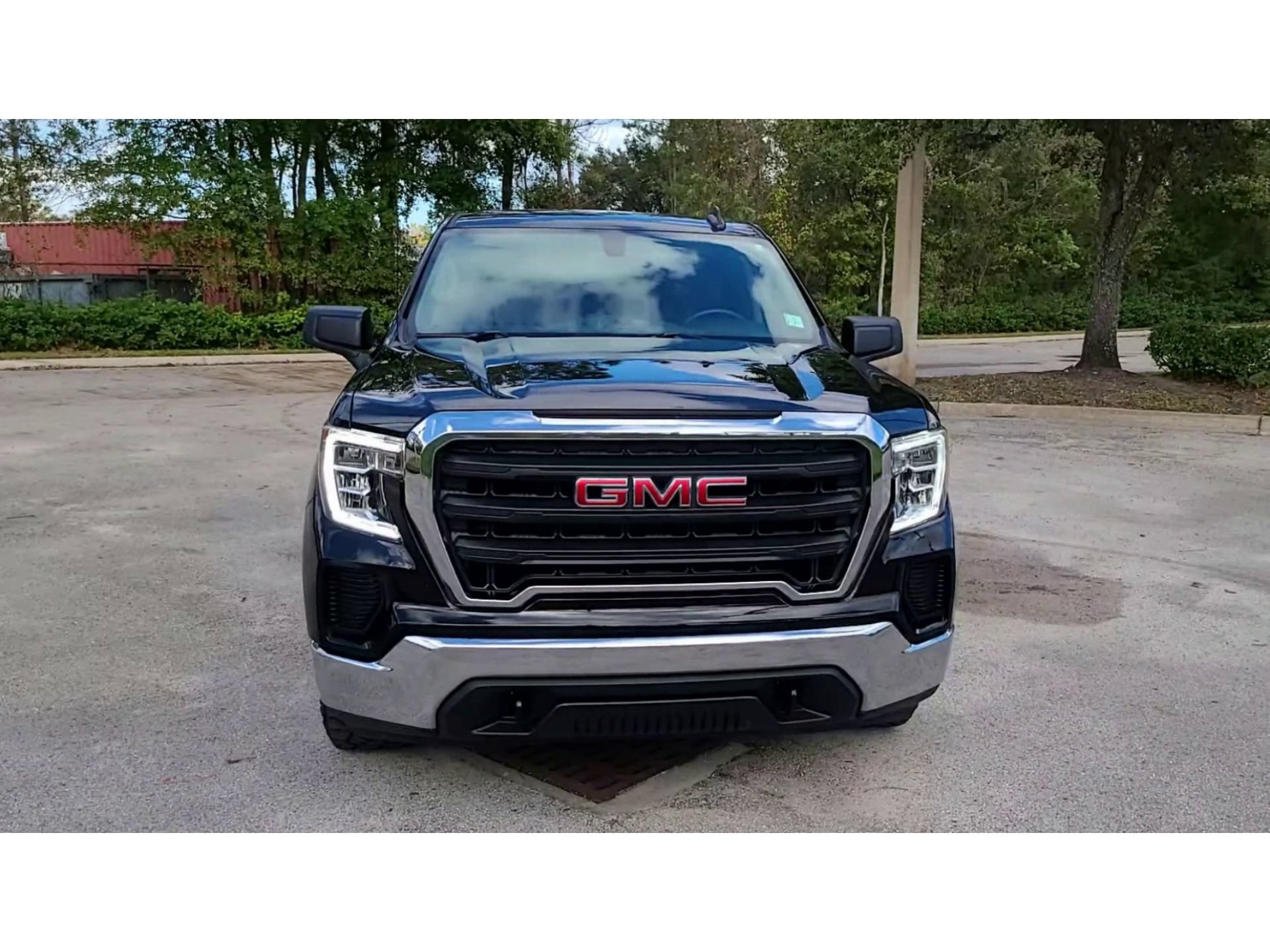 Used 2021 GMC Sierra 1500 4x4 Crew Cab w/ Sierra Value Package image 4