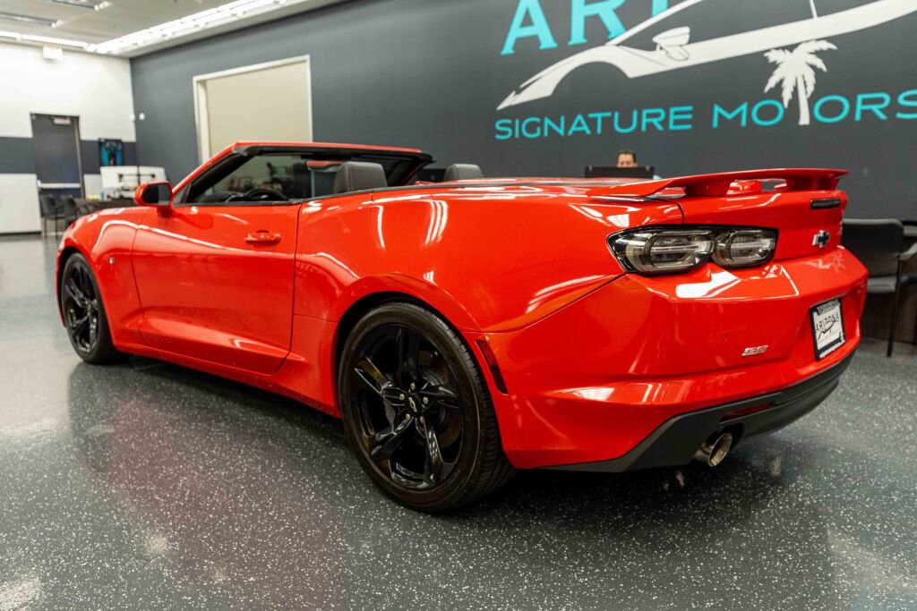 Used 2020 Chevrolet Camaro SS image 9