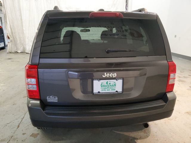 Used 2016 Jeep Patriot Sport w/ Power Value Group FWD image 5