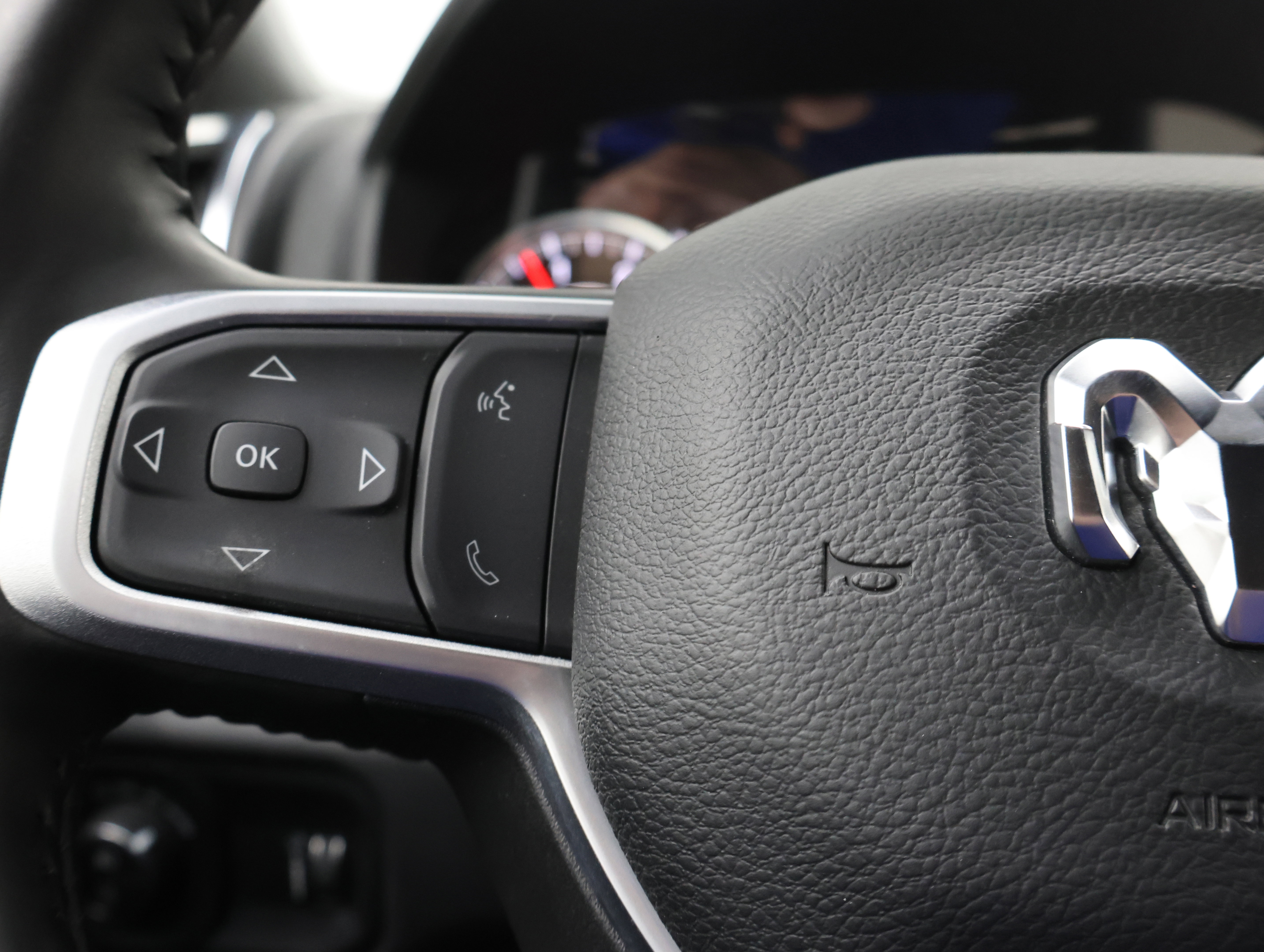 Used 2024 RAM 2500 Big Horn w/ Sport Appearance Package image 15