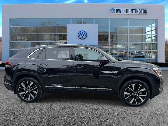 Used 2025 Volkswagen Atlas Cross Sport SEL Premium R-Line AWD/4WD image 6
