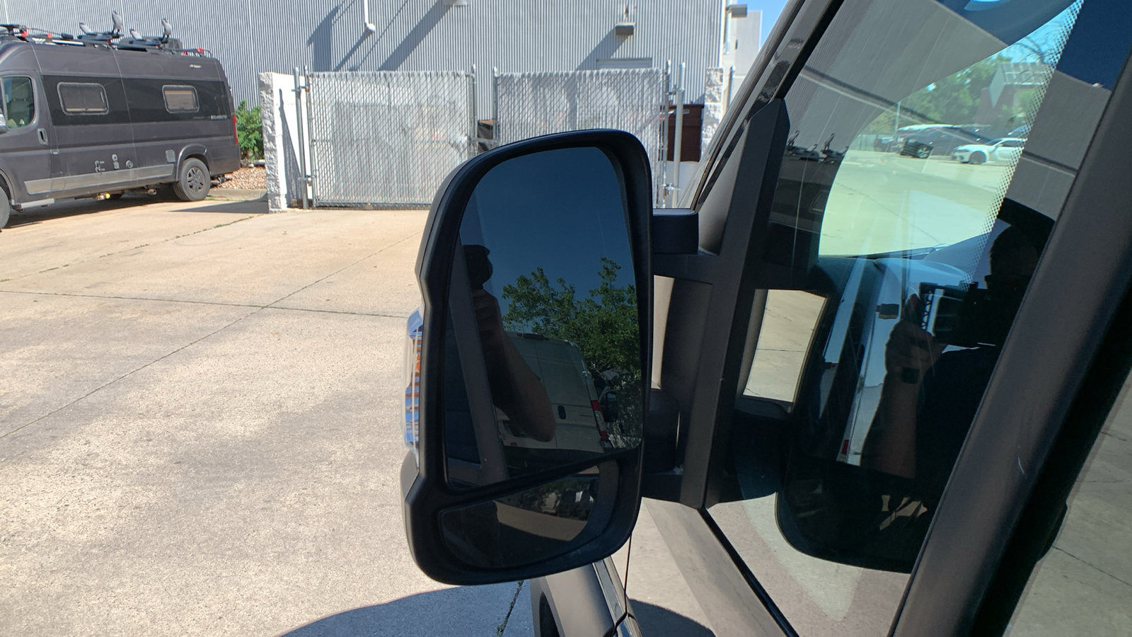 New 2026 RAM ProMaster 2500 w/ Premium Convenience Group FWD image 10