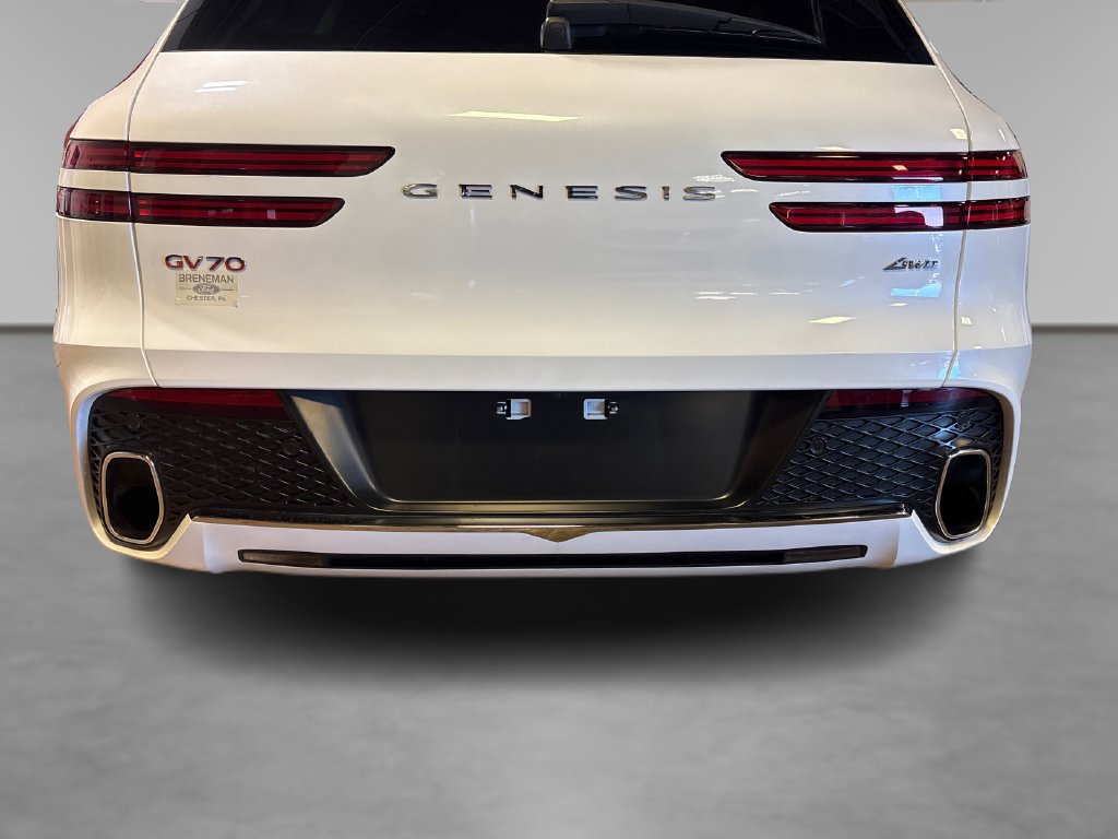 Used 2023 Genesis GV70 2.5T w/ Advanced Package AWD/4WD image 17
