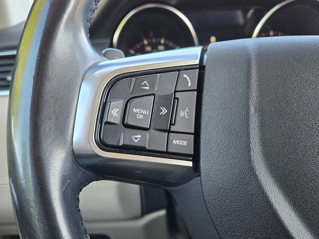 Used 2018 Land Rover Discovery Sport HSE image 24