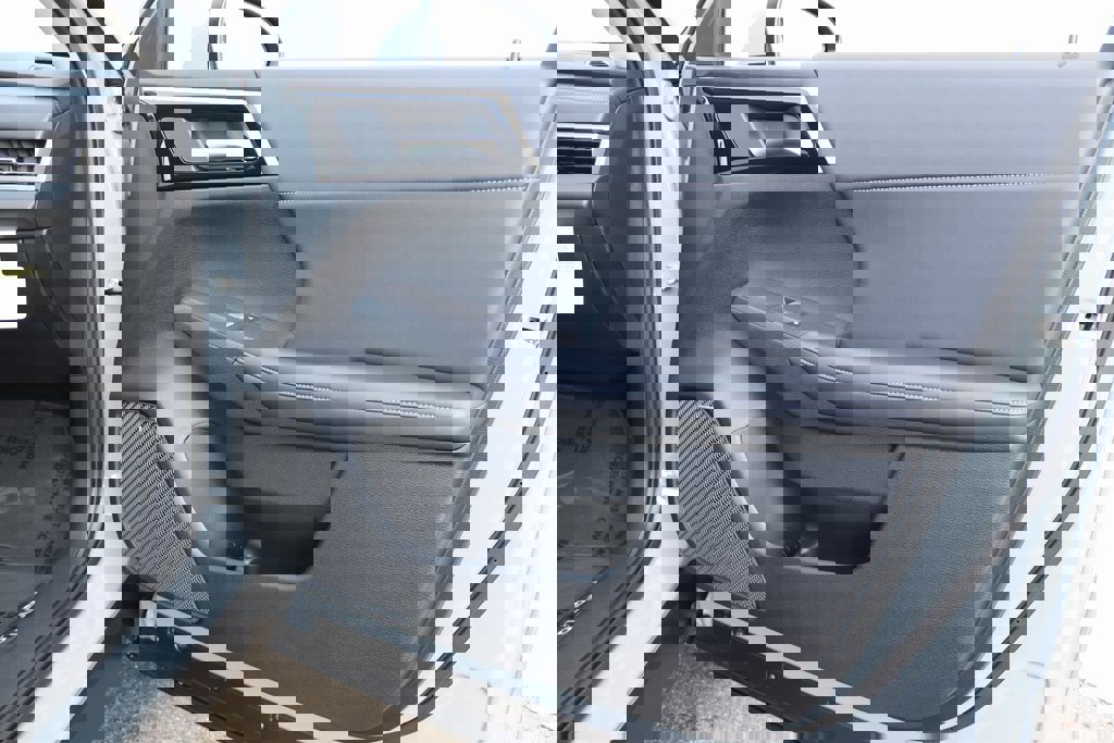 New 2026 Mitsubishi Outlander SE image 40