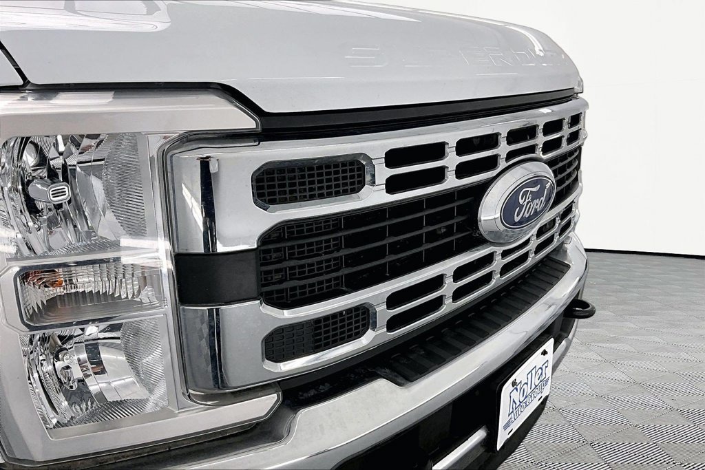 Certified 2025 Ford F350 XLT w/ FX4 Off-Road Package AWD/4WD image 29