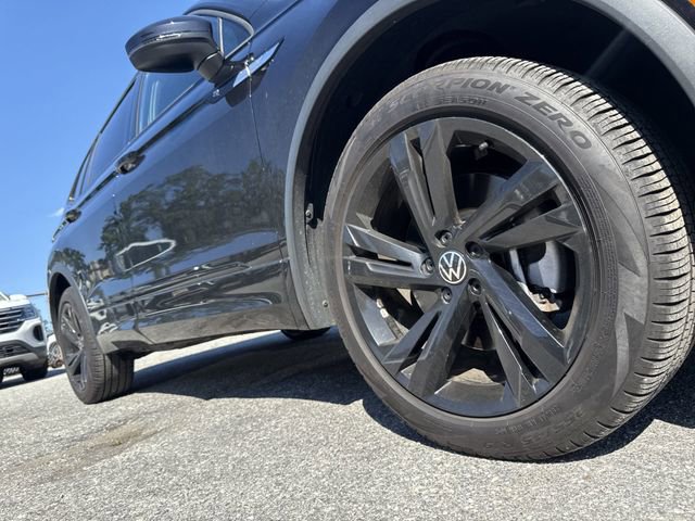 Used 2024 Volkswagen Tiguan SE R-Line image 10