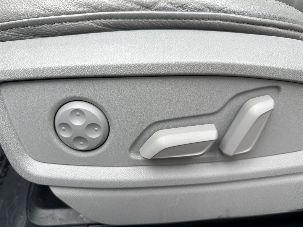 Used 2018 Audi Q5 2.0T Premium Plus w/ Premium Plus Package image 14