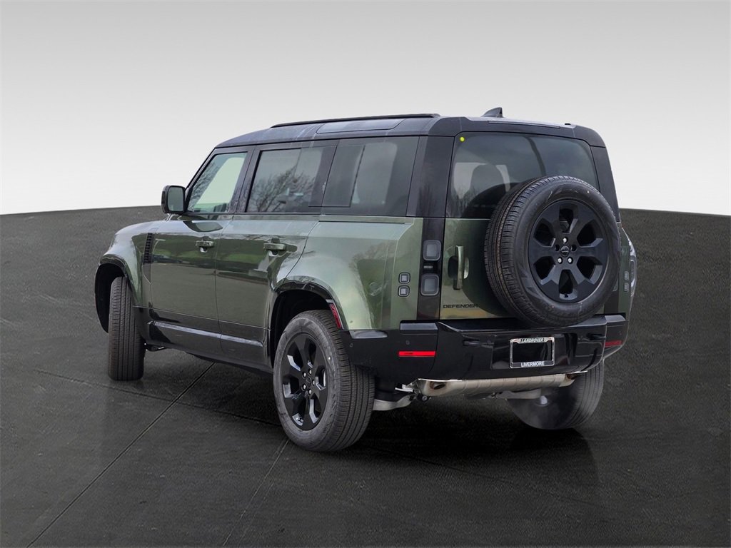 New 2026 Land Rover Defender 110 X-Dynamic SE image 4