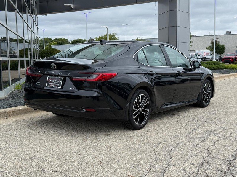 Used 2025 Toyota Camry XLE w/ Premium Plus Package AWD/4WD image 3