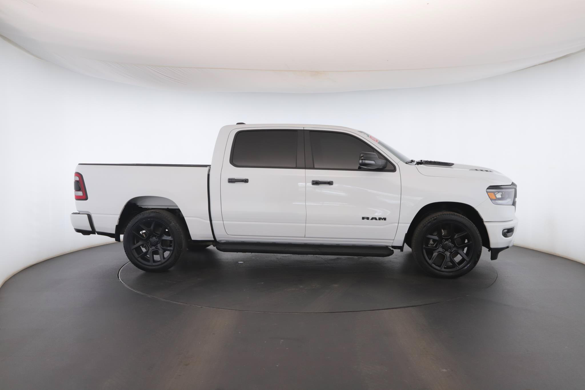 Used 2023 RAM 1500 Laramie AWD/4WD image 24