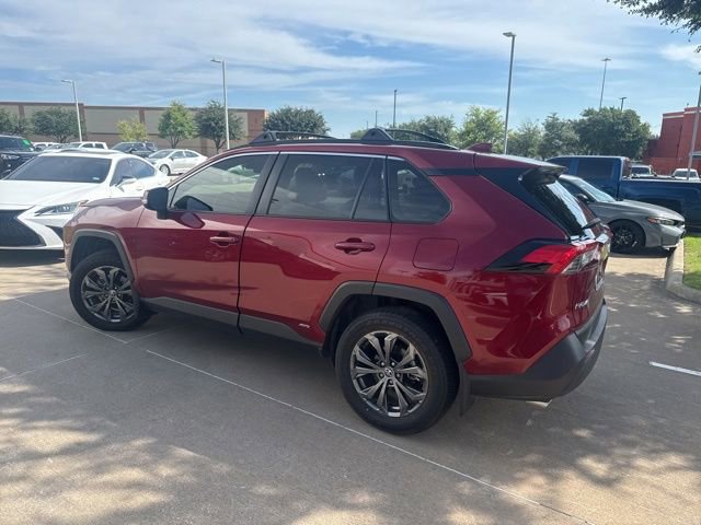 Used 2023 Toyota RAV4 XLE Premium AWD/4WD image 5