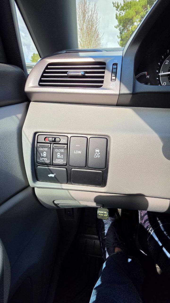Used 2016 Honda Odyssey EX-L image 20