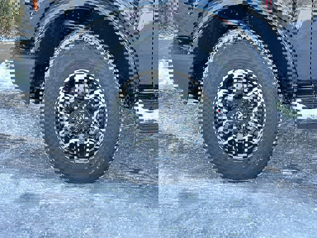 New 2025 Ford Bronco Outer Banks image 3