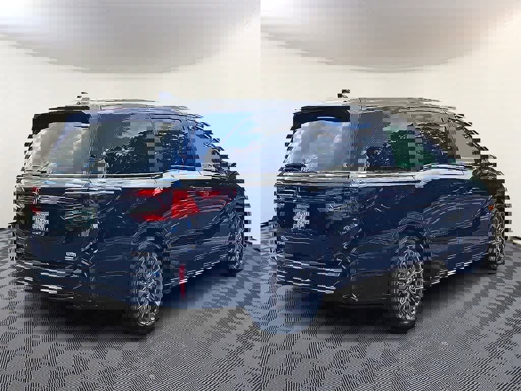 New 2026 Honda Odyssey Touring image 3