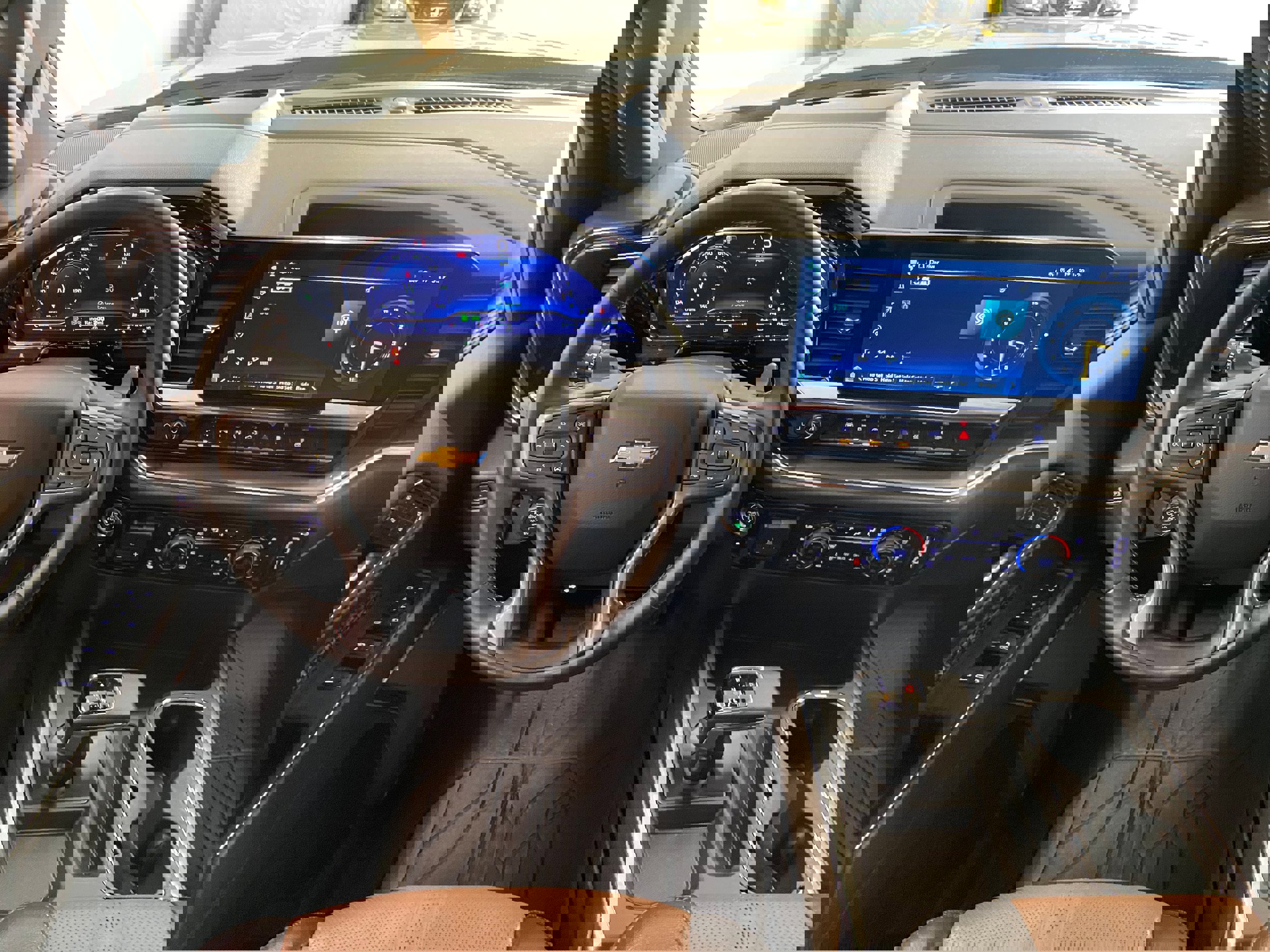 Used 2024 Chevrolet Silverado 1500 High Country w/ Technology Package image 11