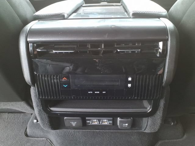 Certified 2023 Jeep Wagoneer L 4WD image 28