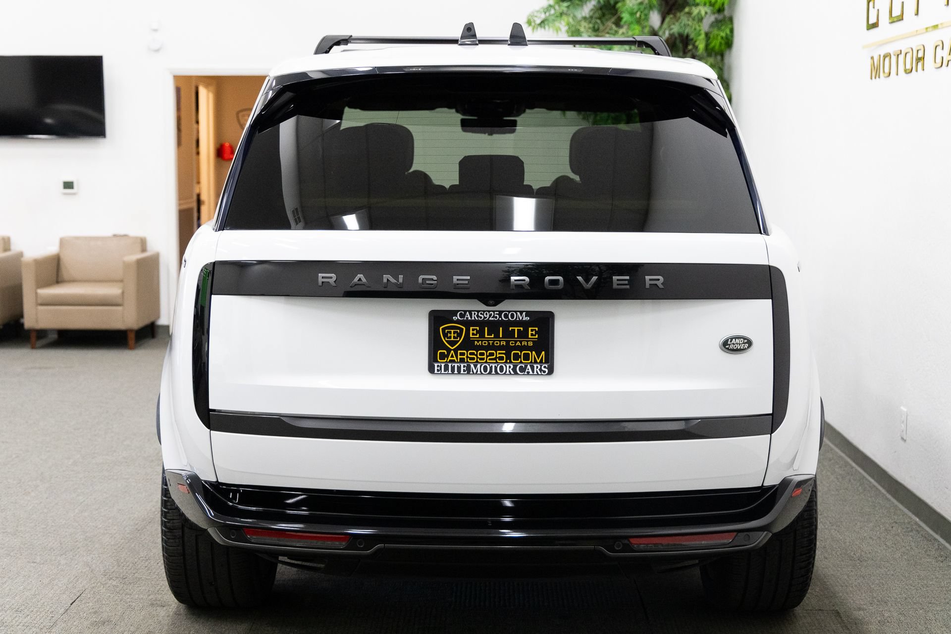 Used 2023 Land Rover Range Rover SE AWD/4WD image 4