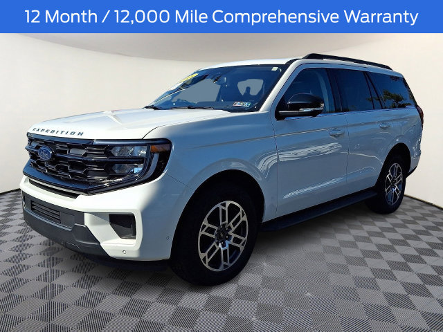 Certified 2025 Ford Expedition Active AWD/4WD image 3