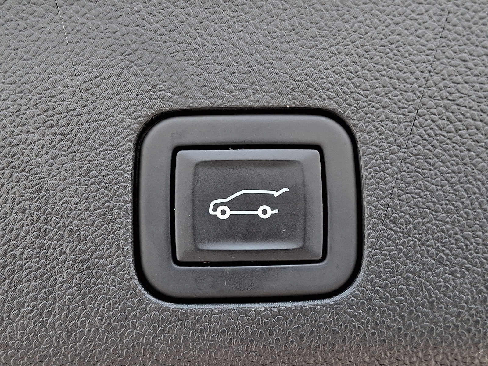 Used 2023 GMC Yukon Denali Ultimate AWD/4WD image 34