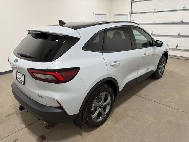 New 2026 Ford Escape ST-Line Select w/ Tech Pack #2 image 4