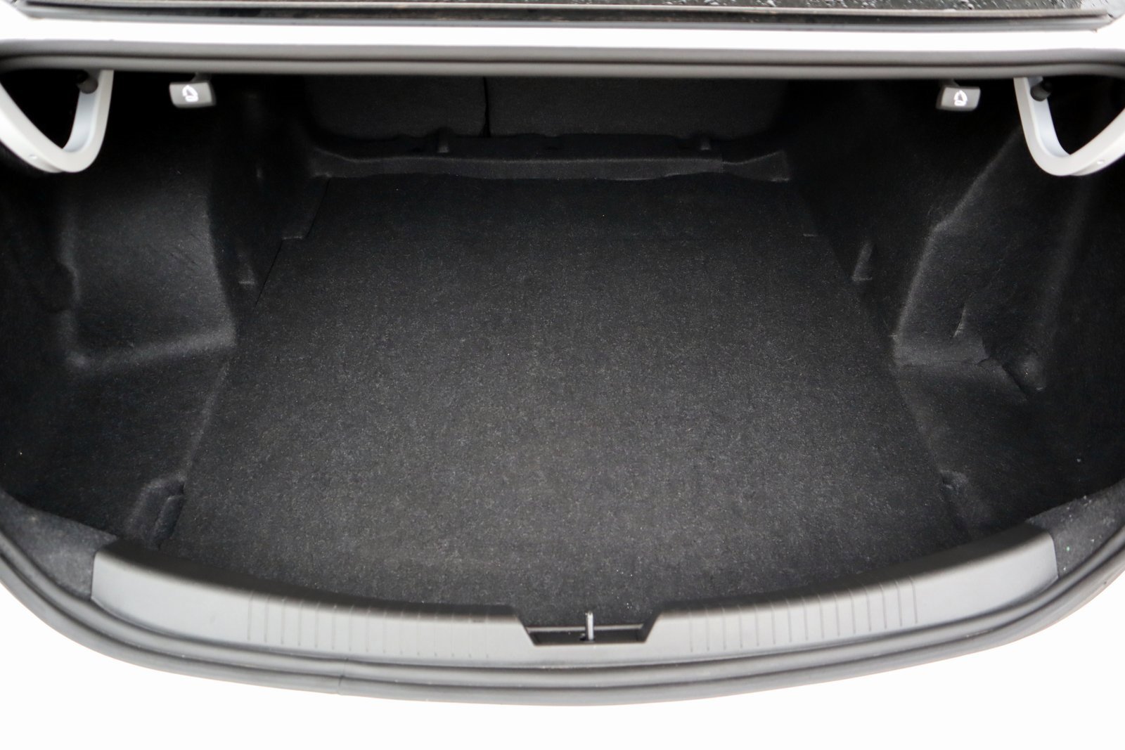 Used 2024 Chevrolet Malibu LS image 14