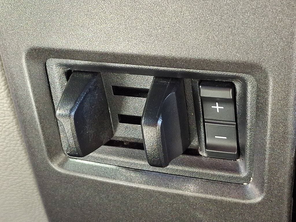 Used 2022 Ford F350 XL w/ Power Equipment Group AWD/4WD image 27
