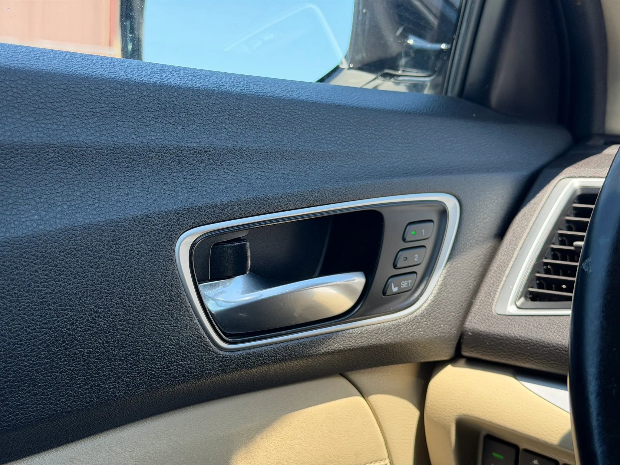 Used 2020 Acura TLX FWD image 22