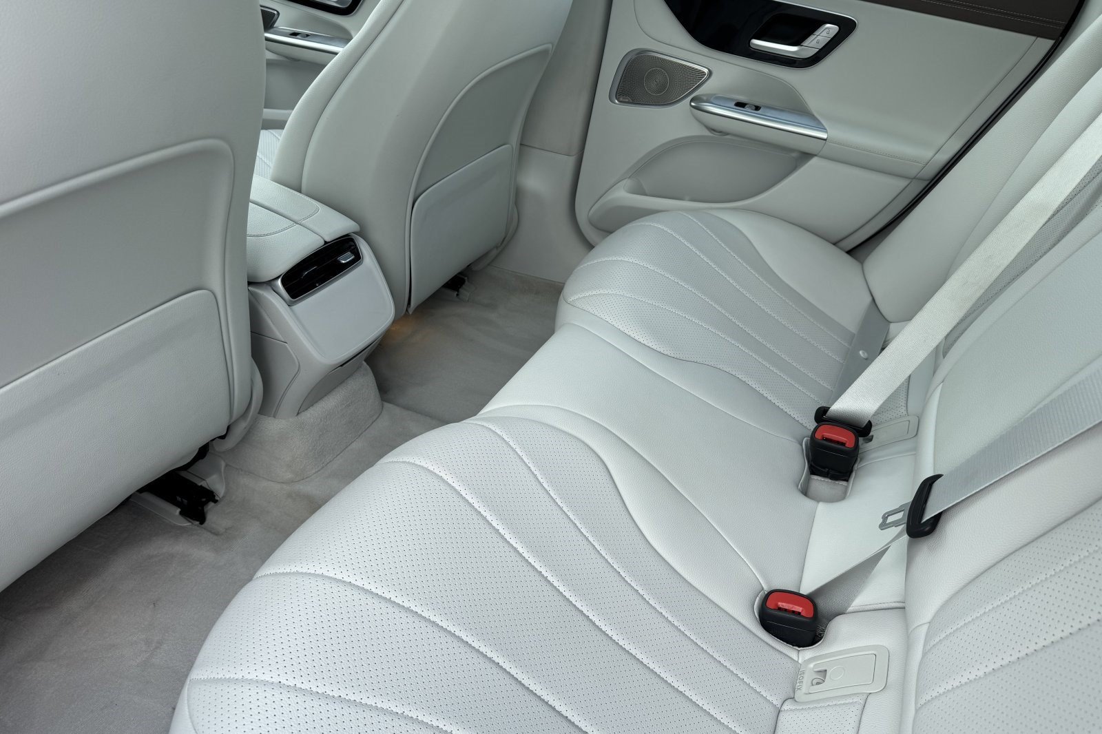 Used 2024 Mercedes-Benz EQE 350+ Sedan image 22