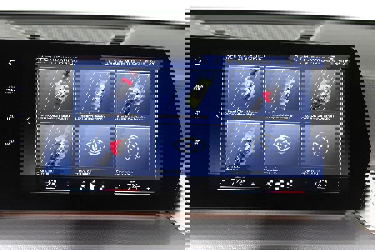 Used 2025 BMW X2 xDrive28i image 15