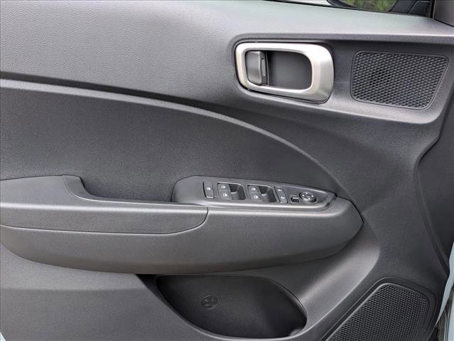 New 2026 Hyundai Venue SEL FWD image 16