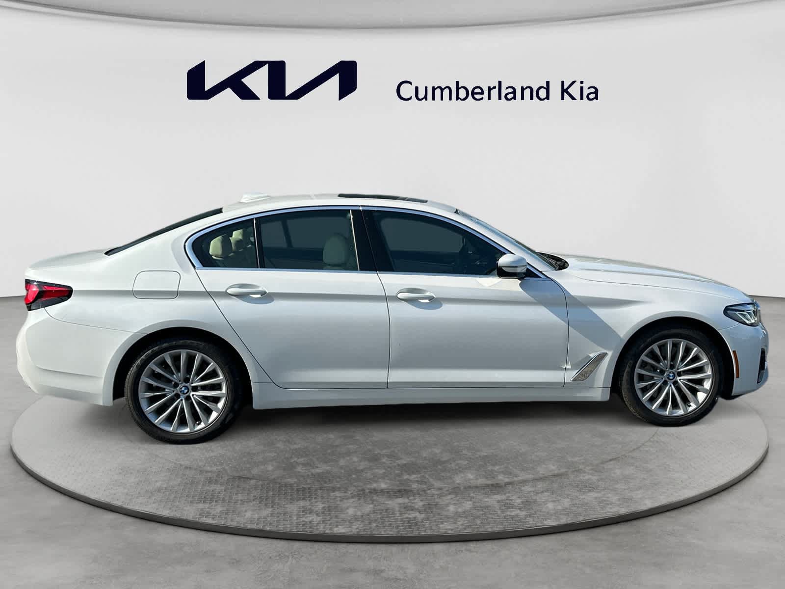 Used 2023 BMW 530i xDrive w/ Premium Package AWD/4WD image 6