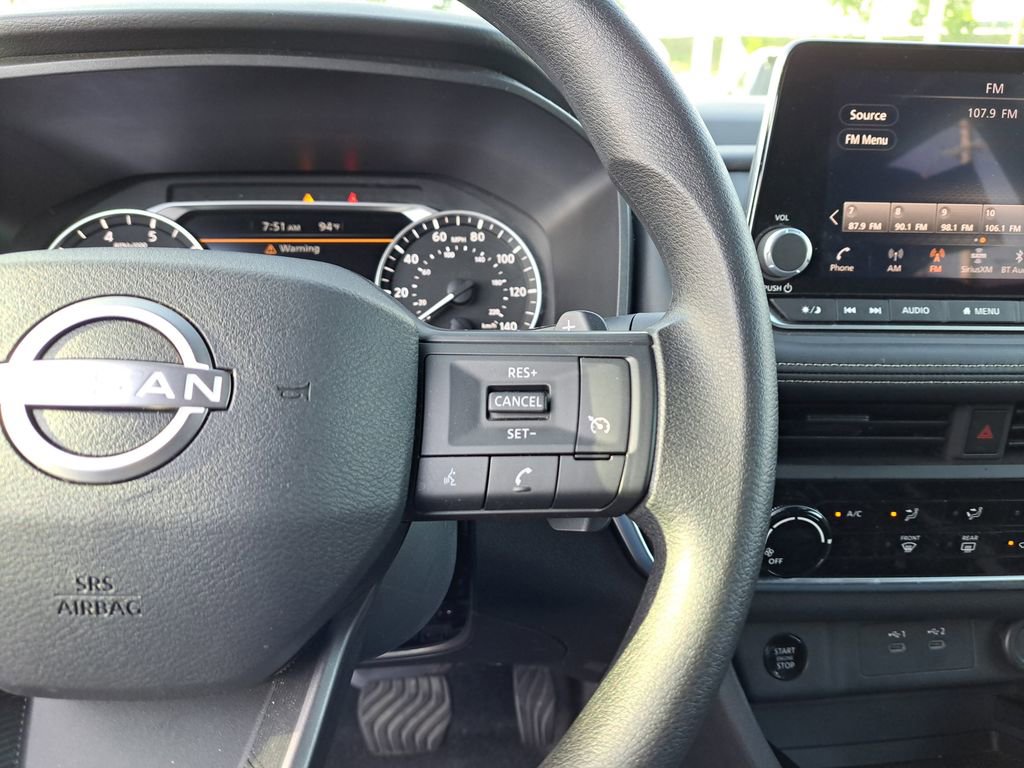 Used 2025 Nissan Rogue S image 20