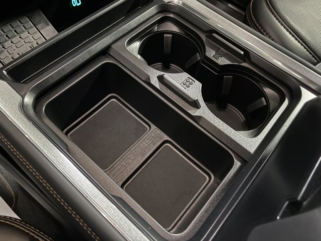 Used 2024 Ford F250 Platinum image 14